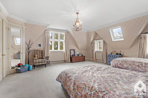 Photo 25- click for photo gallery